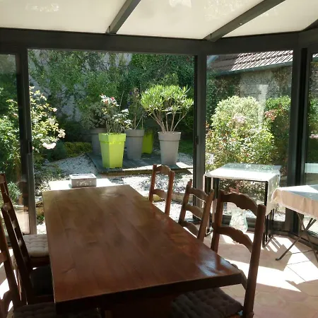 Le Pressoir D'asnelles Bed & Breakfast